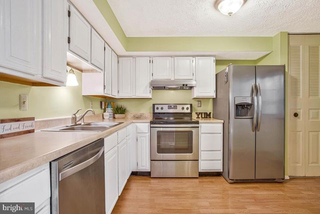 7550 BALEEN CT, Glen Burnie, MD 21061