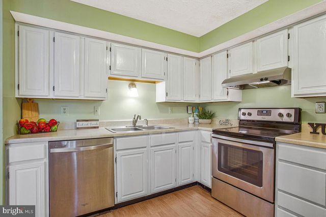 7550 BALEEN CT, Glen Burnie, MD 21061