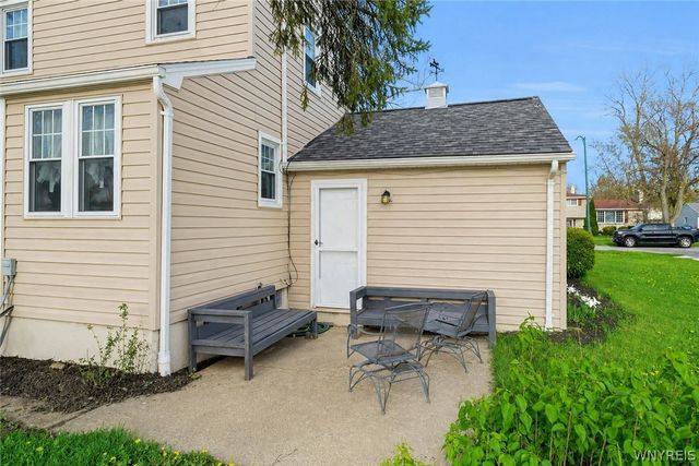 226 Clearfield Drive, Amherst, NY 14221