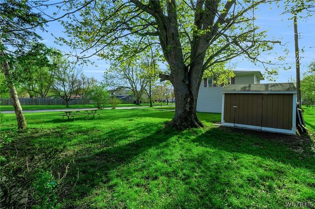 226 Clearfield Drive, Amherst, NY 14221