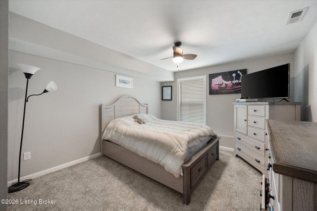 10040 Windcrest Farms Ln, Louisville, KY 40291