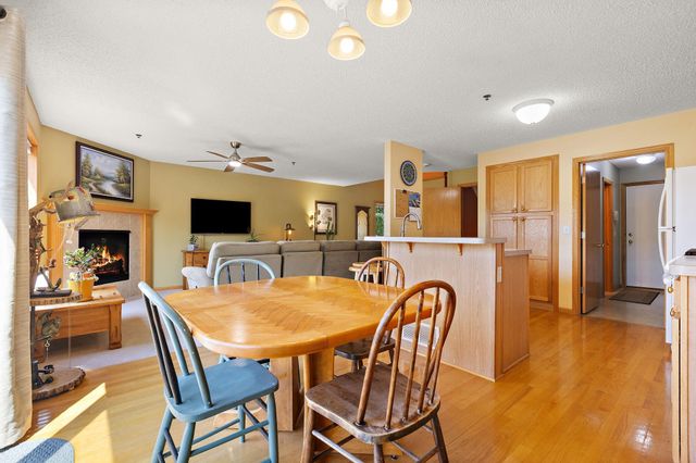 497 Pleasant Lane, Chaska, MN 55318