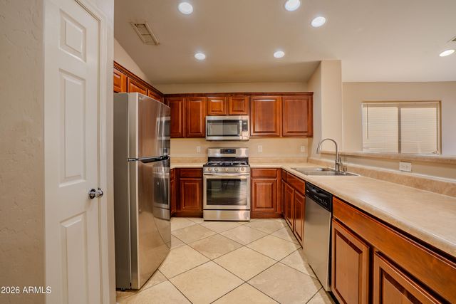 44633 W YUCCA Lane, Maricopa, AZ 85138