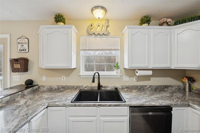 15082 Meadow Lane, Linden, MI 48451