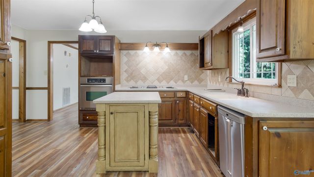 102 Boys Ranch Road, Hartselle, AL 35640