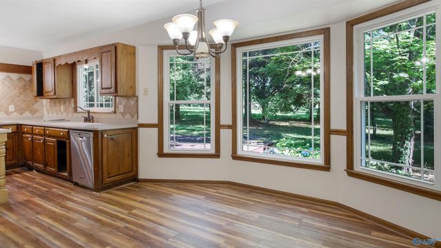 102 Boys Ranch Road, Hartselle, AL 35640