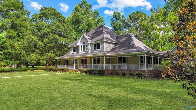 102 Boys Ranch Road, Hartselle, AL 35640