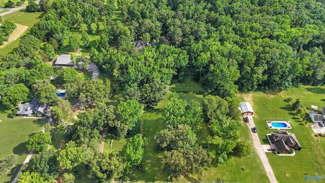 102 Boys Ranch Road, Hartselle, AL 35640