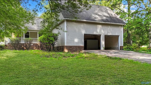 102 Boys Ranch Road, Hartselle, AL 35640