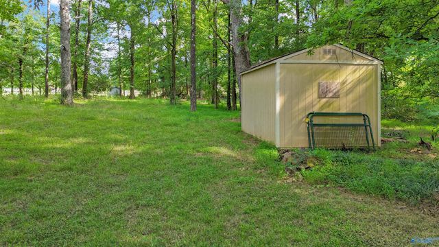 102 Boys Ranch Road, Hartselle, AL 35640
