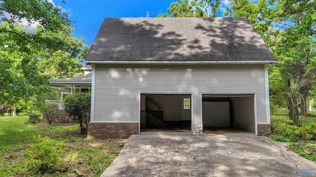 102 Boys Ranch Road, Hartselle, AL 35640