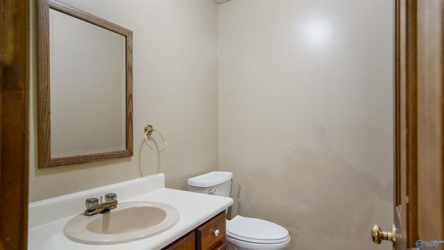 102 Boys Ranch Road, Hartselle, AL 35640