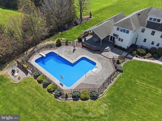 2 BREEZY KNL, Lititz, PA 17543