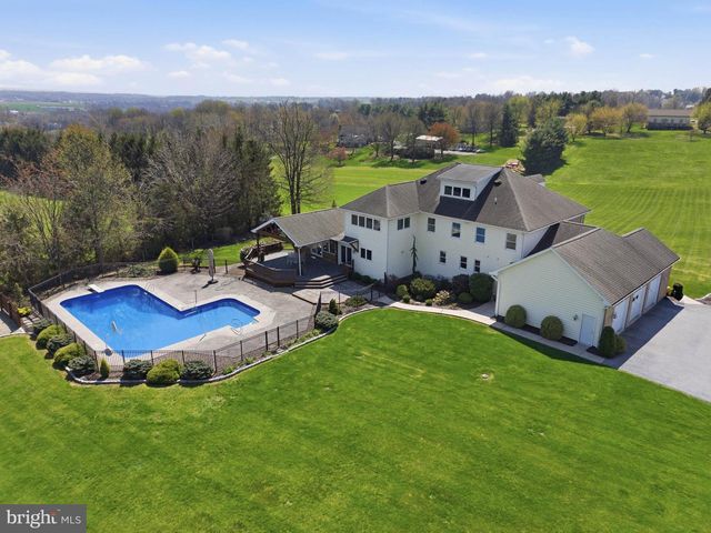 2 BREEZY KNL, Lititz, PA 17543