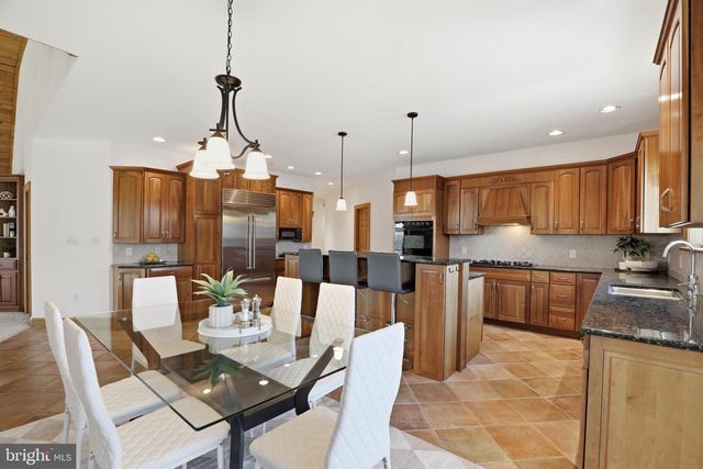 2 BREEZY KNL, Lititz, PA 17543