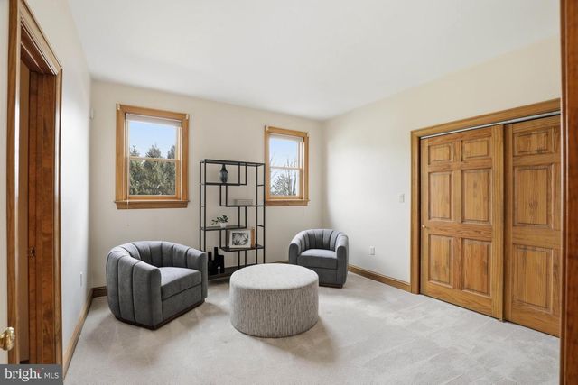 2 BREEZY KNL, Lititz, PA 17543