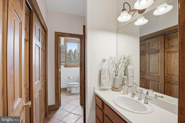 2 BREEZY KNL, Lititz, PA 17543