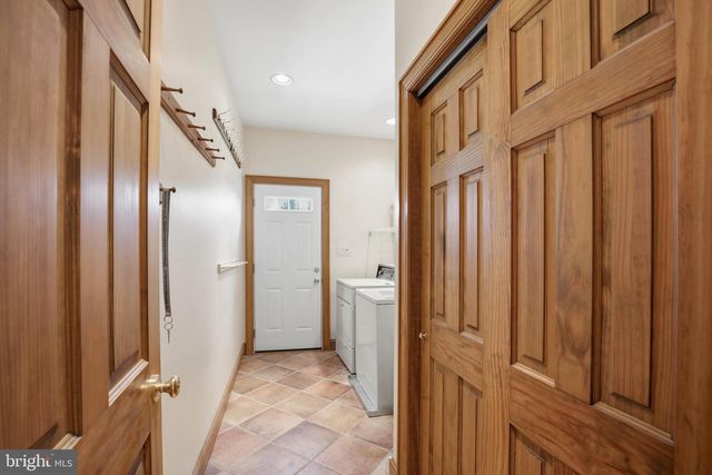 2 BREEZY KNL, Lititz, PA 17543
