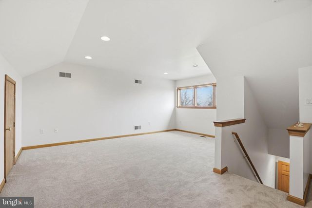 2 BREEZY KNL, Lititz, PA 17543
