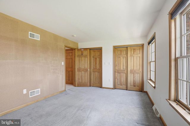 2 BREEZY KNL, Lititz, PA 17543