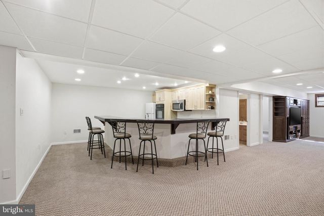 2 BREEZY KNL, Lititz, PA 17543