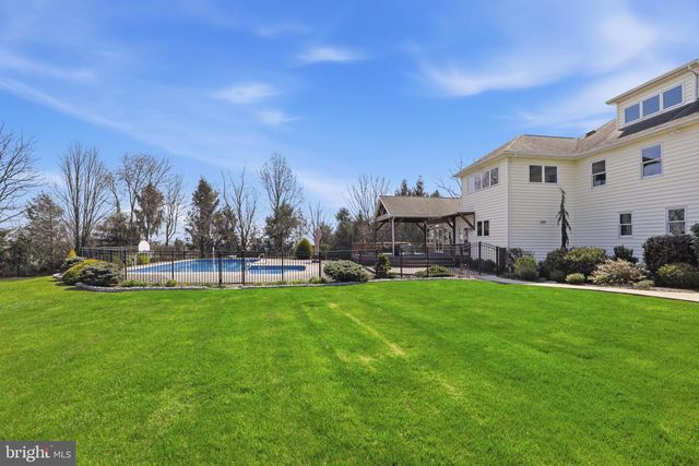 2 BREEZY KNL, Lititz, PA 17543