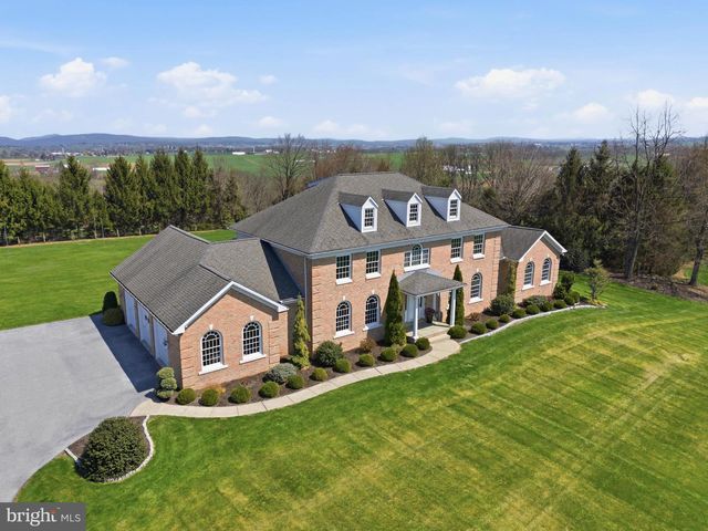 2 BREEZY KNL, Lititz, PA 17543
