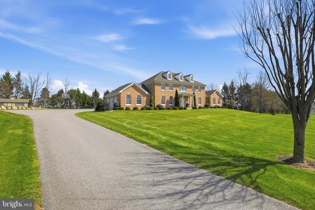 2 BREEZY KNL, Lititz, PA 17543