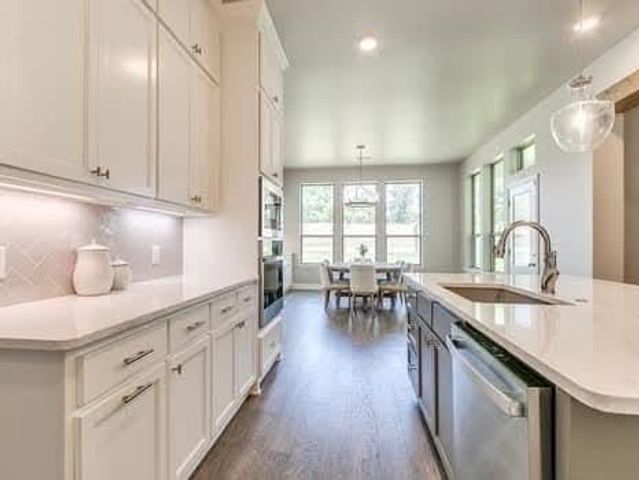 18704 Neri Drive, Edmond, OK 73012