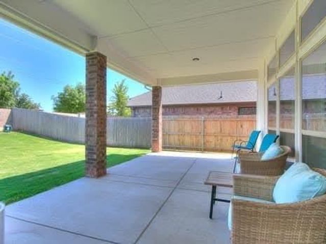 18704 Neri Drive, Edmond, OK 73012
