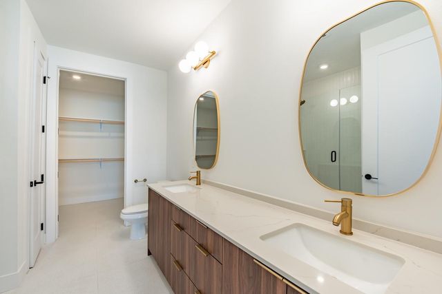 1701 Simond Ave 611, Austin, TX 78723