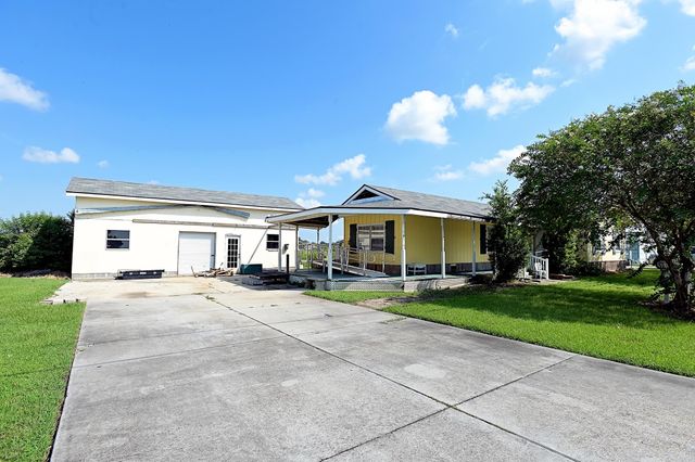 204 Ledet Drive, Thibodaux, LA 70301
