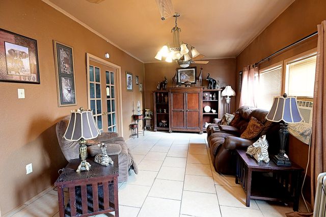 204 Ledet Drive, Thibodaux, LA 70301