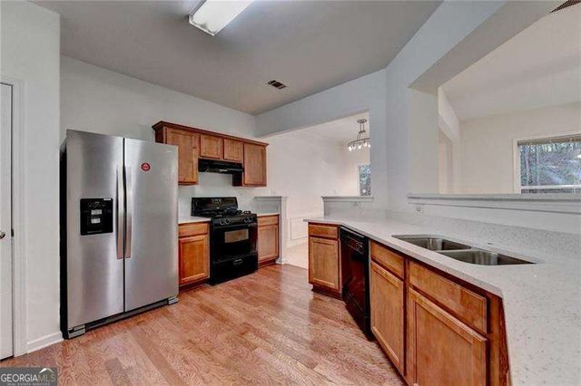 222 Ledgewood Mill Way, Lawrenceville, GA 30045