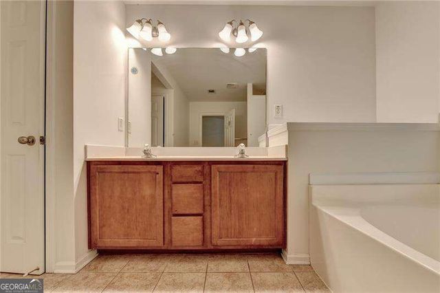 222 Ledgewood Mill Way, Lawrenceville, GA 30045