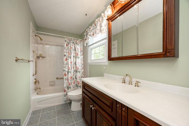101 BIDDLE DR, Exton, PA 19341