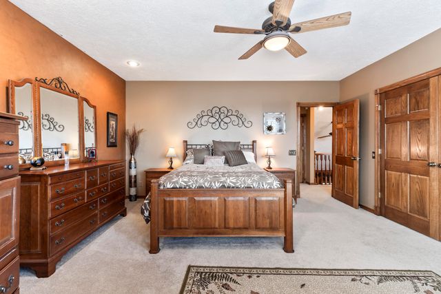 810 Hampton Place Road, Monett, MO 65708