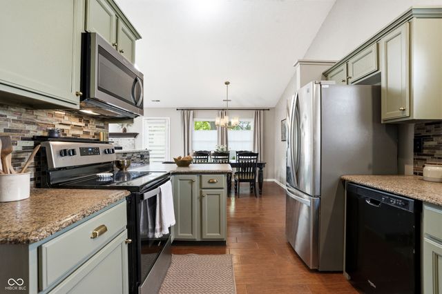 21383 Candlewick Road, Noblesville, IN 46062