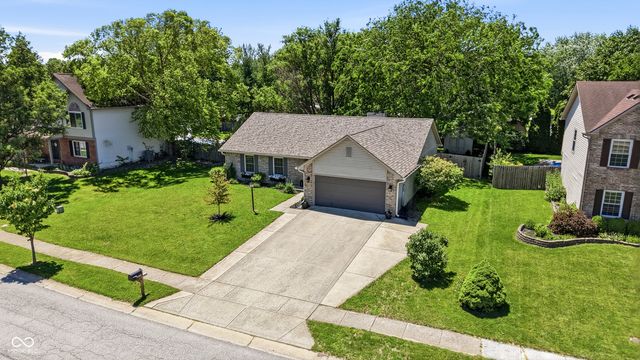 21383 Candlewick Road, Noblesville, IN 46062