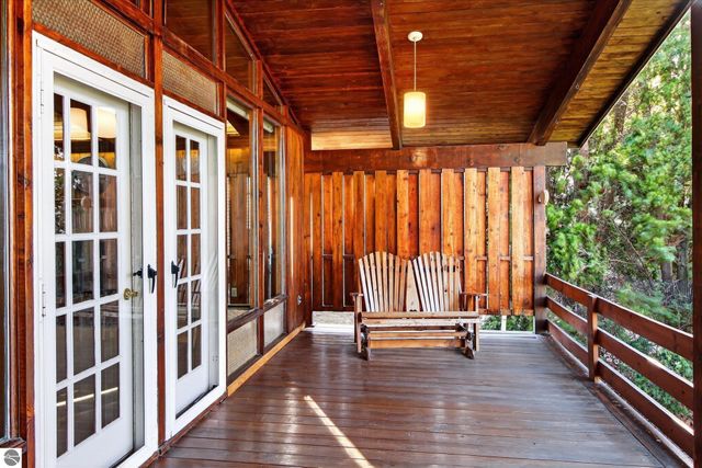 901 Riverview, Alma, MI 48801