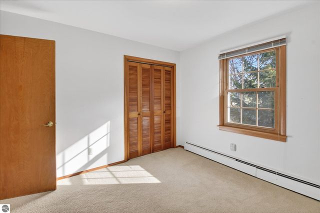 901 Riverview, Alma, MI 48801