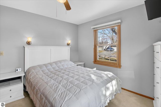 901 Riverview, Alma, MI 48801