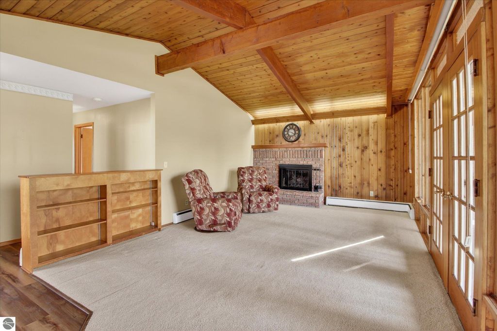 Image 30 of property listing at 901 Riverview, Alma, MI 48801