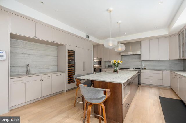 2905 UNIVERSITY TER NW, Washington, DC 20016