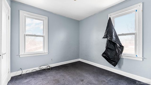 5305 Newport Street, Detroit, MI 48213