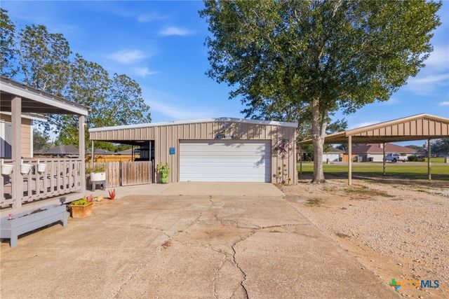 201 Pheasant Drive, Victoria, TX 77905