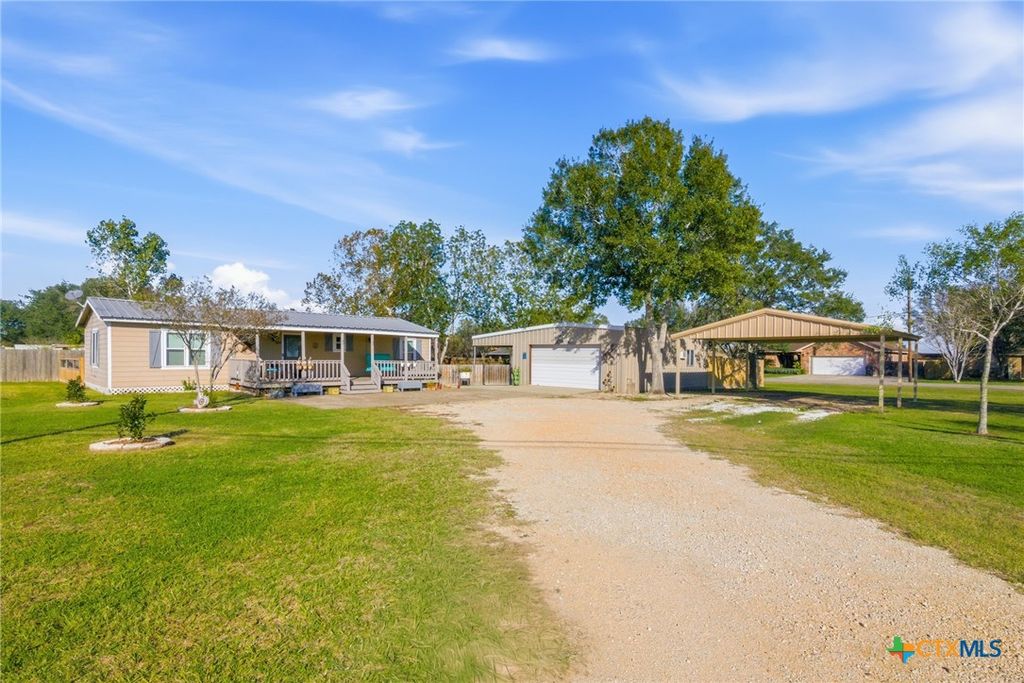 201 Pheasant Drive, Victoria, TX 77905