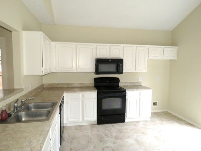 2240 Arbor Creek Drive, Carrollton, TX 75010