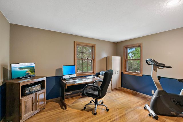 1020 W 107th Street, Bloomington, MN 55431