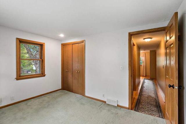 1020 W 107th Street, Bloomington, MN 55431